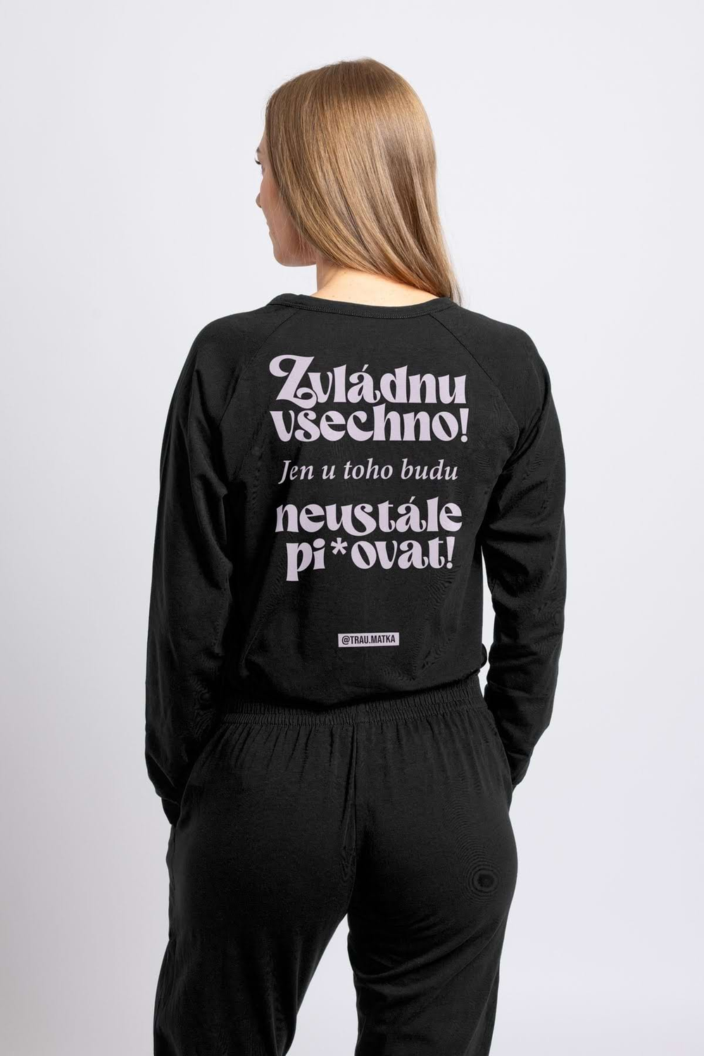 Overal Traumatka Zvládnu všechno black