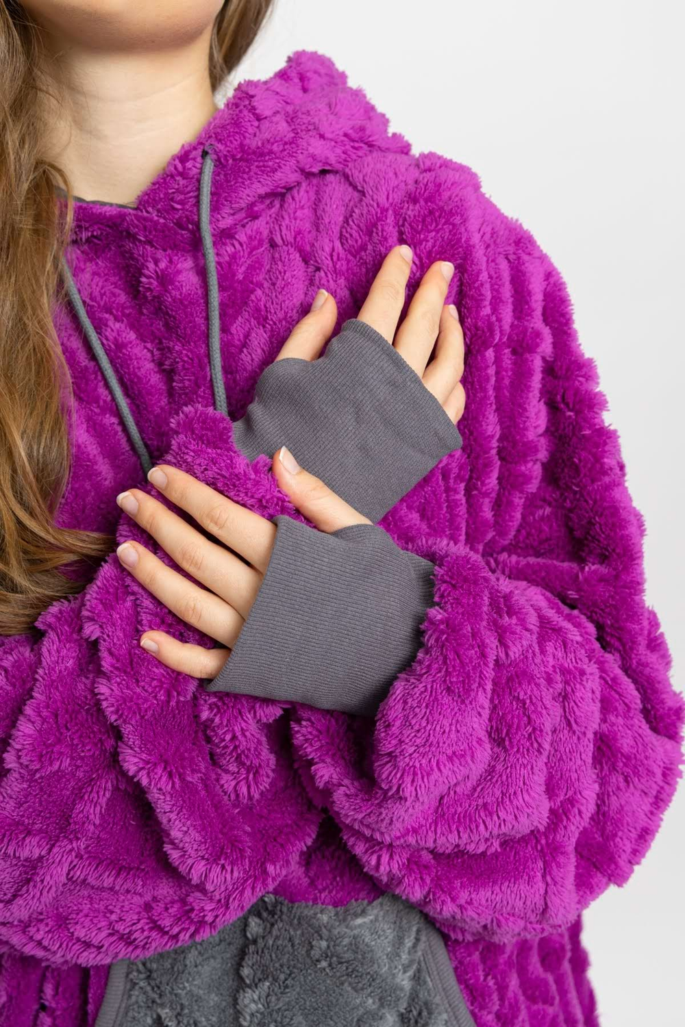 Mega mikina slivkovo-sivá